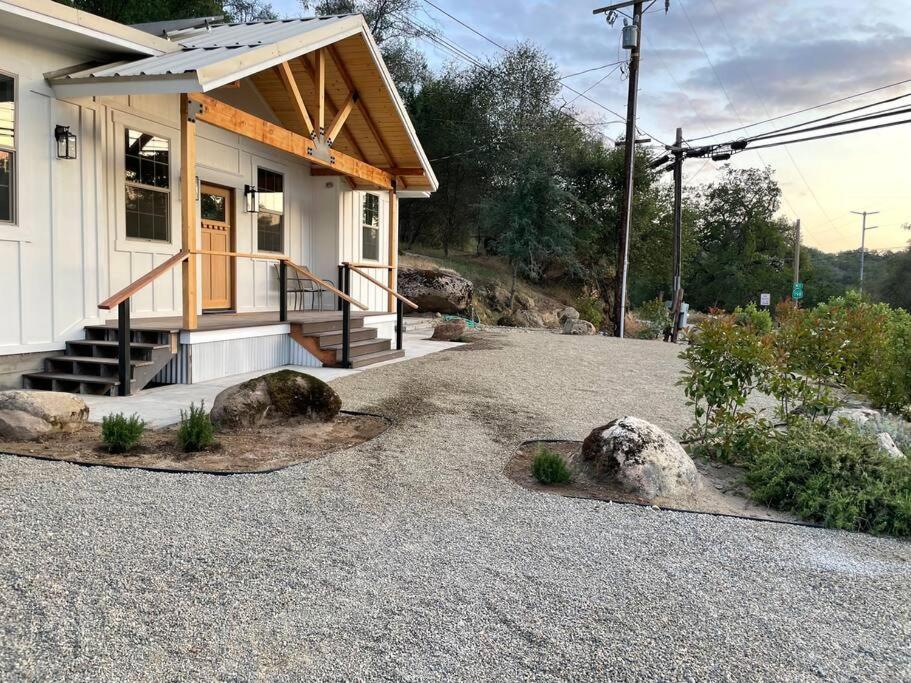 Soleil Luna 2 Miles From Sequoia Park Entrance Three Rivers Ngoại thất bức ảnh